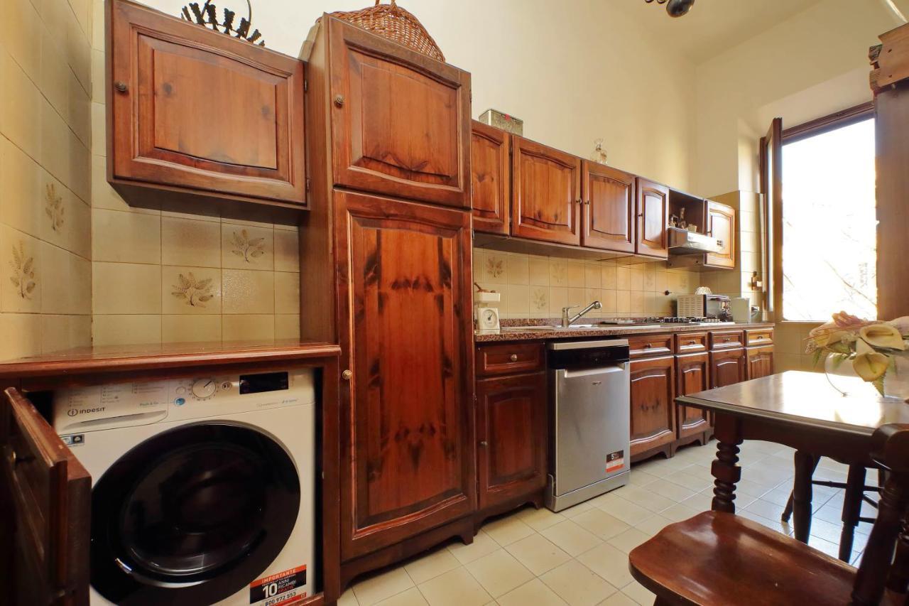Luxury Domus Amadora Apartment Рим Екстериор снимка